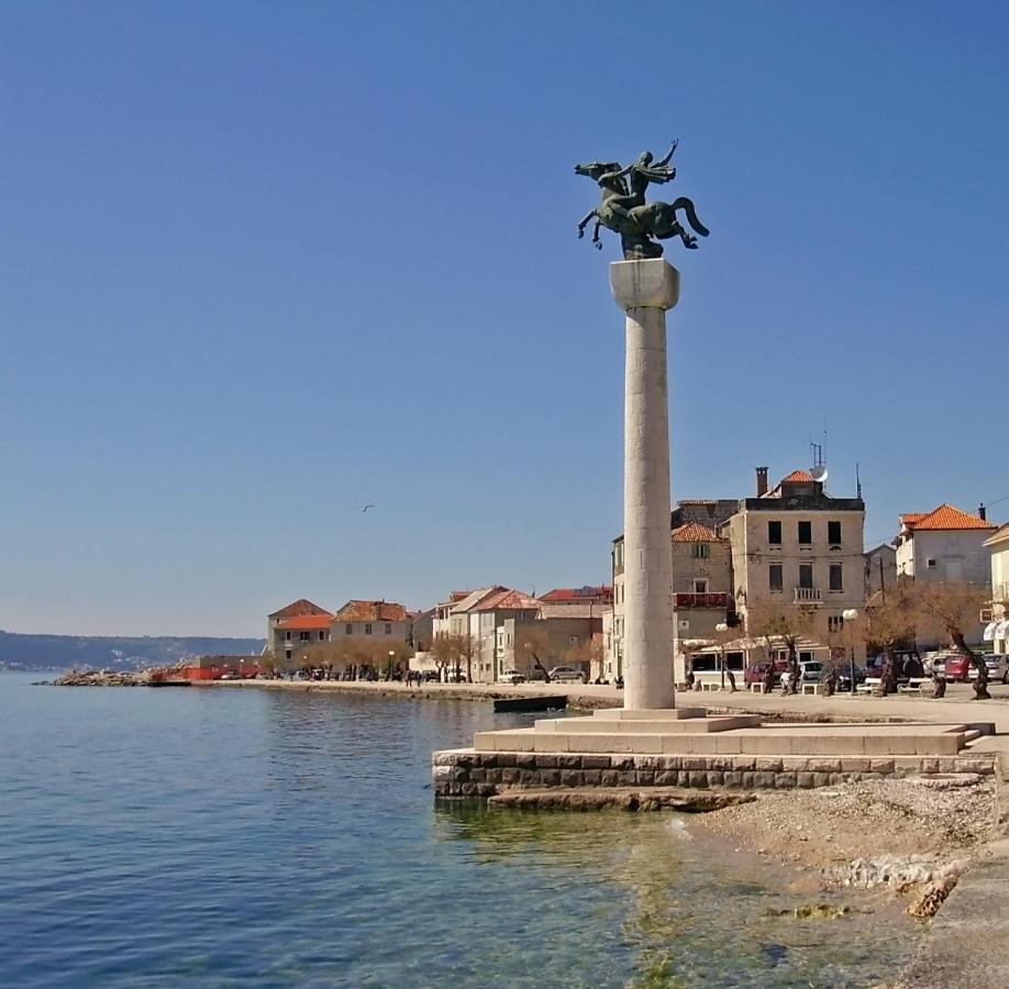 Apartment In Kastel Luksic With Balcony, Air Conditioning, W-Lan, Washing Machine 5107-1 Kaštela エクステリア 写真